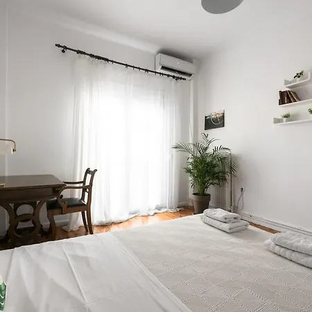 Апартаменты F & B Collection - Flat For 6 *